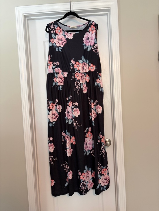 Nemidor Dresses & Skirts - Sleeveless Black Maxi Dress with Pink Floral Print